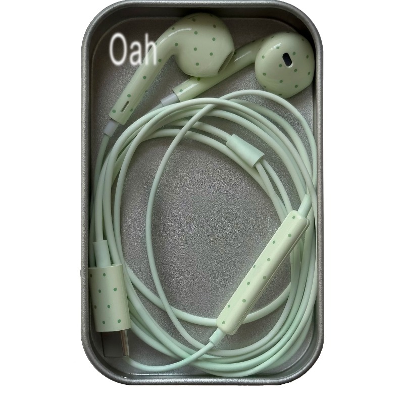 Oah Polka Dot Wired Earphones  - Headphones review and price